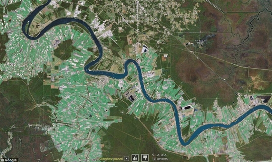 十大震撼谷歌地图卫星照：俯瞰美国飞机墓地